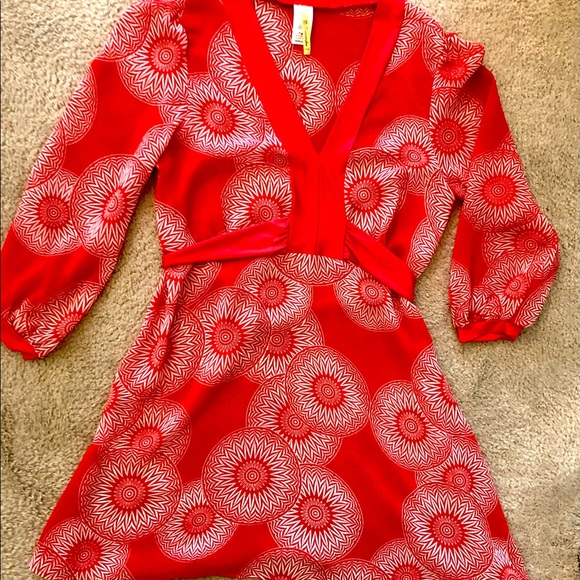Red patterned blouse - Picture 2 of 2
